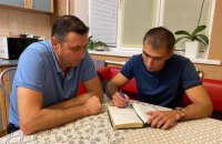 Силовики в Криму звільнили колишнього члена Меджлісу Ельдара Менсітова