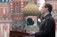 Медведев отменил зимнее время