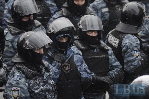 Из Донецка в Киев везут 10 автобусов с бойцами "Беркута", - очевидец