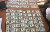 Адвокат запропонував одеському слідчому $3 тис. за закриття справи, але той здав його поліції