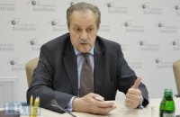 "Мы бы хотели видеть эффект от денег, которые получает Украина"