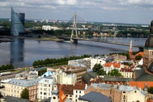 Хор латвийской оперы объявил забастовку