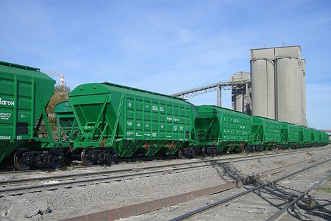 В Украине "зависли" грузовые перевозки из-за нехватки вагонов, - нардеп
