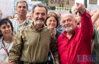 ​Львівський суд обрав запобіжний захід волонтерам, яких звинувачують у продажу автомобілів, завезених для ЗСУ