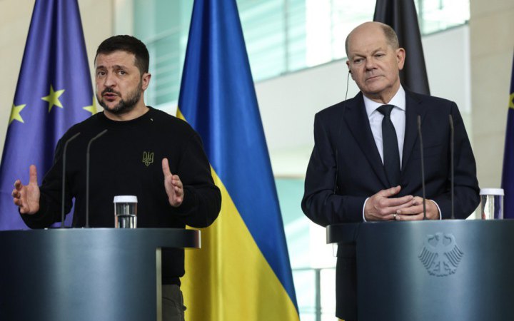 Зеленський заявив про критичну потребу артилерії і констатував відчутне зменшення постачання від партнерів 