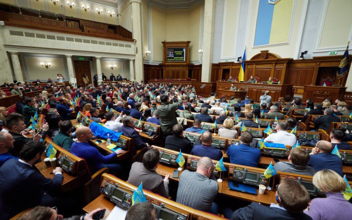 Рада ще на рік закрила реєстр декларацій посадовців 