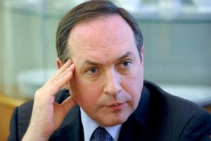 Украина пока не готова следовать самостоятельным курсом, - российский политолог