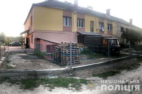 Из-за конфликта с предпринимателем мужчина поджег его грузовик и бросил гранату в кафе-магазин под Ровно