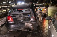 В Киеве на Южном мосту случилось тройное ДТП 