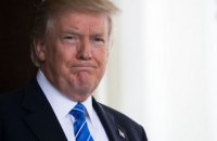 Трамп требовал от сенаторов прекратить расследование "российского дела"
