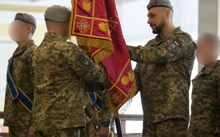 Умєров представив особовому складу нового командувача ССО полковника Сергія Лупанчука 