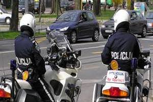 Полицейские будут носить «очки против плевков»