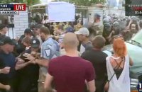 У Києві сталися сутички під час суду над бійцями "Торнадо" 