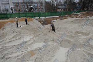 На фундаменте Десятинки – не консервация, а строительство?