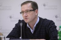 Уманский назвал два пути решения долгового кризиса в мире