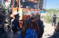 Поліція опечатала будівельну техніку на місці будівництва скандальної "Сонячної Рив'єри"