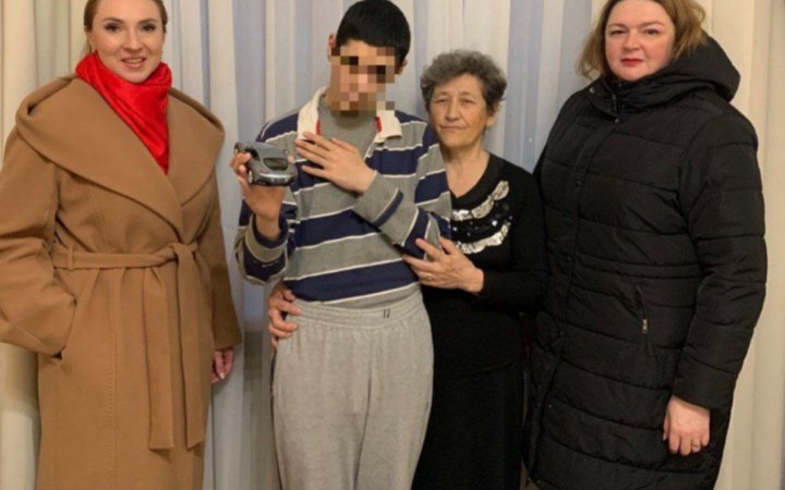 Вдалося повернути дитину, яку росіяни викрали на Херсонщині
