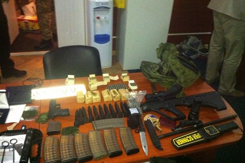 В здании возле Майдана нашли арсенал оружия (обновлено) 