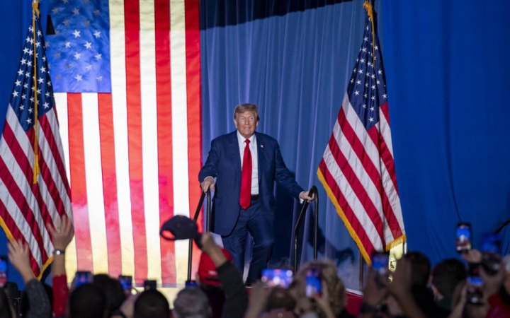Трамп заявив, що "чудово ладнає" з Путіним і "збирається швидко вирішити жахливу ситуацію" з Україною