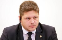 Екскерівника Міграційної служби Максима Соколюка підозрюють у розкраданні 88 млн грн на ремонті адмінбудівлі у Києві