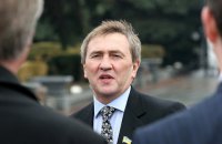 В приемную Леонида Черновецкого ищут помощника руководителя с окладом почти 60 тыс. гривен