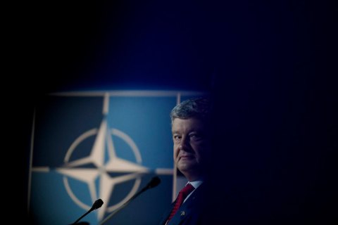 Порошенко про підсумки саміту НАТО: двері до Альянсу для України відчинені