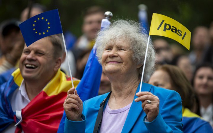 Євродепутати вимагають відкрити перший кластер переговорів ЄС із Молдовою