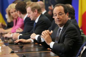 Олланд требует, чтобы Россия отвела войска от границы с Украиной