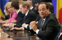Олланд требует, чтобы Россия отвела войска от границы с Украиной