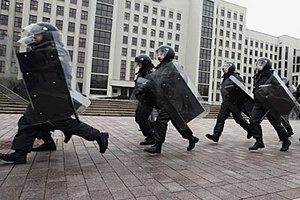 Украинские милиционеры опасны для гостей Евро-2012