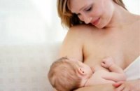 Грудное молоко вызывает аллергию на орехи, - исследование