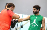 Боксер Арам Фаніян про скасовану дискваліфікацію: «Я вдарив суперника по потилиці, але до того він завдав багато таких ударів»