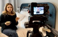 У китайських соцмережах поширювали діпфейки з українською дівчиною про дружбу з Росією