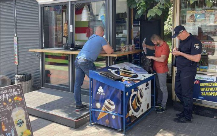 За добу в Києві перевірили 35  фаст-фудів, - Держпродспоживслужба