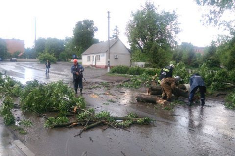 Вследствие непогоды в Украине погибли два человека, еще семеро травмированы