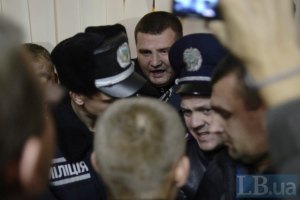 В округе 223 милиция и "свободовцы" снова дерутся