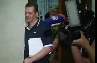 Во двор защитника "бриллиантового прокурора" бросили две гранаты