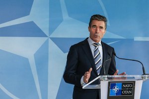 НАТО поможет Украине реформировать оборонный комплекс, - Расмуссен