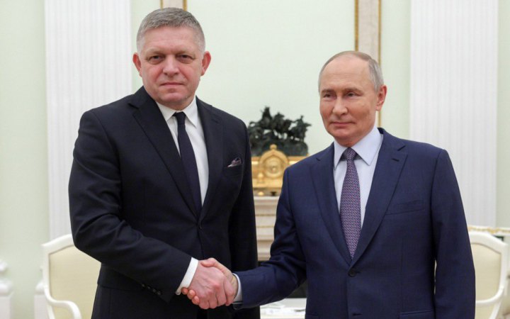 Прем'єр Словаччини Роберт Фіцо приземлився в Москві