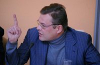 Терехину сломали палец в окружкоме №211