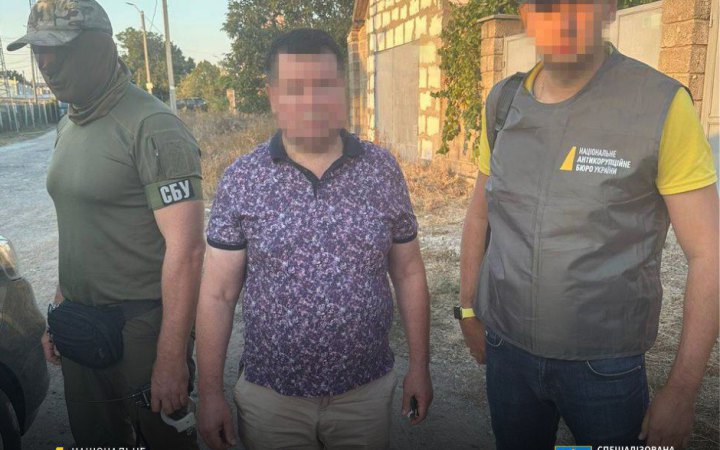 НАБУ, САП і СБУ піймали на хабарі в.о. керівника Комінтернівського райсуду Одещини