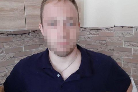 В Киеве полицейские задержали мужчину, который повредил стекло на "мосту Кличко"