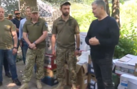Порошенко на Донеччині передав 10-й окремій гірсько-штурмовій бригаді комплект відеоспостереження
