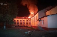 Ворог понівечив на Чернігівщині ліцей, який відбудували після ракетного удару