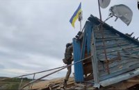 У звільненому від росіян селі Миролюбівка на Херсонщині підняли український прапор