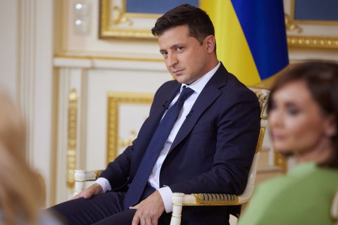 Зеленский дал интервью четырем украинским телеканалам