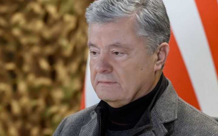 Порошенко закликав американців дати Україні більше зброї