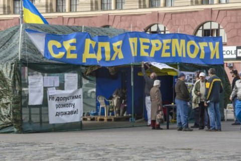 Суд в Харькове не удовлетворил иск горсовета о сносе волонтерской палатки 