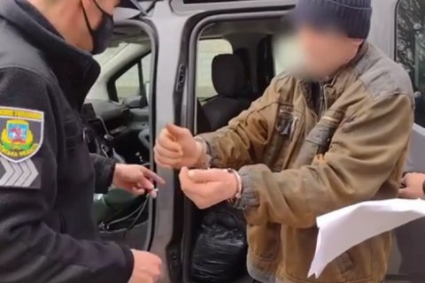 На Київщині 49-річний чоловік зґвалтував свою 91-річну бабусю