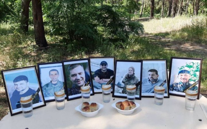 Підозрюваного у вбивстві 7 добровольців на Житомирщині відпустили під домашній арешт, – родина загиблого